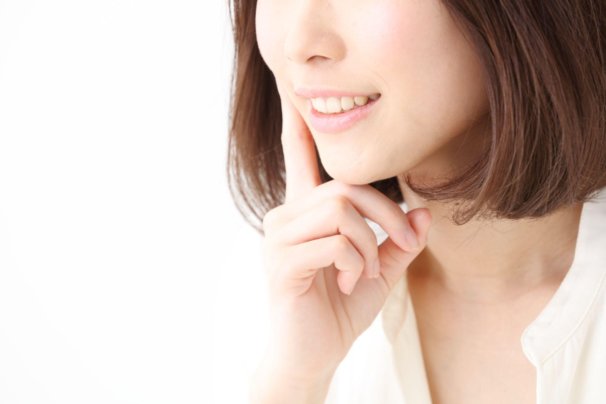 オールオンフォー（All-on-4）治療の費用相場はいくら？クリニックで費用が異なる理由も解説