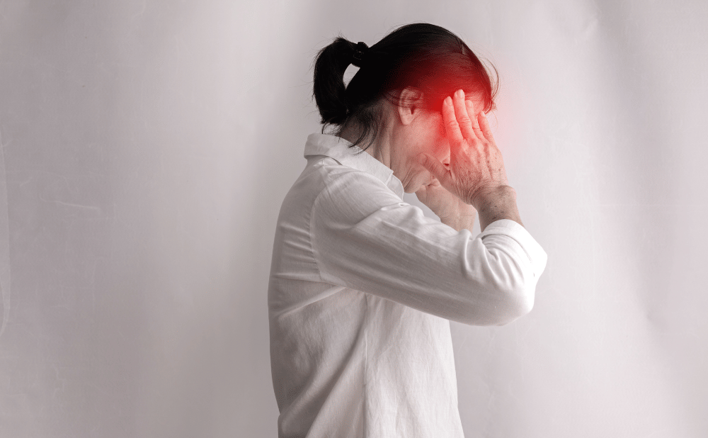 歯列矯正中に気をつけるべき頭痛の症状